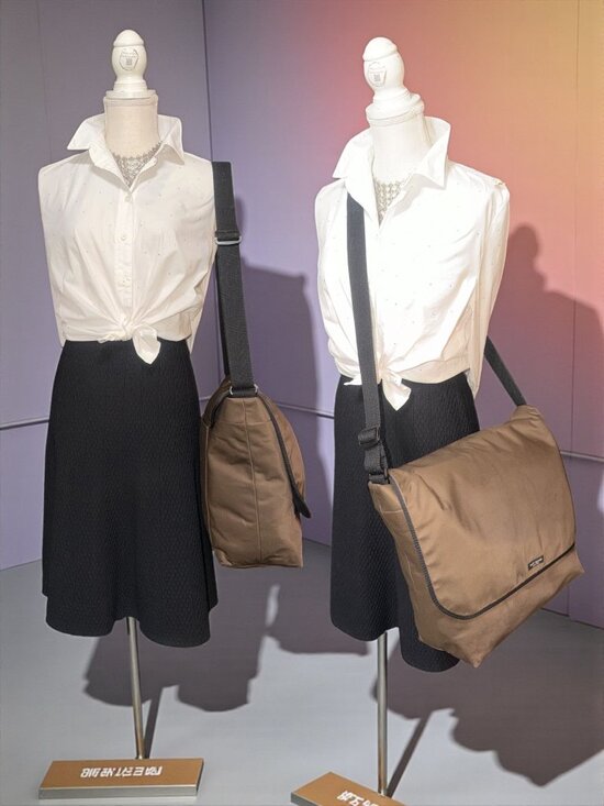 kate spade Handbags - VTG Kate Spade New York Messenger Bag Brown Nylon Crossbody Laptop School Tote